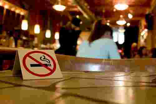 Generic news4 no smoking sign 600